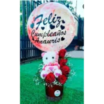 Englobado Cumpleaños con peluche y rosas