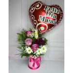 Arreglo día de la madre con rosas globo y ferrero